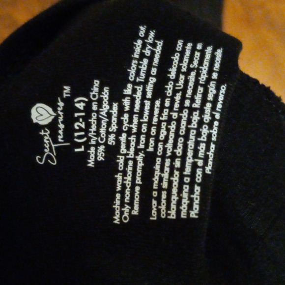 Secret treasures short set/top&bottoms - Picture 14 of 14